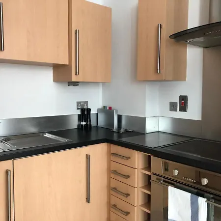 شقة Modern, Large 2 Bedroom Duplex, Self Check-in